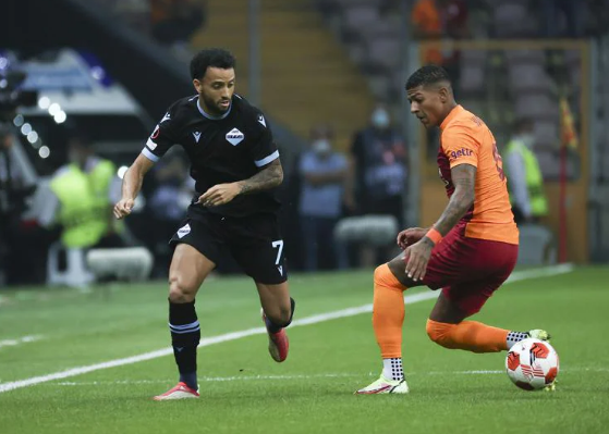  布雷斯特，黑马姿态力克传统劲旅